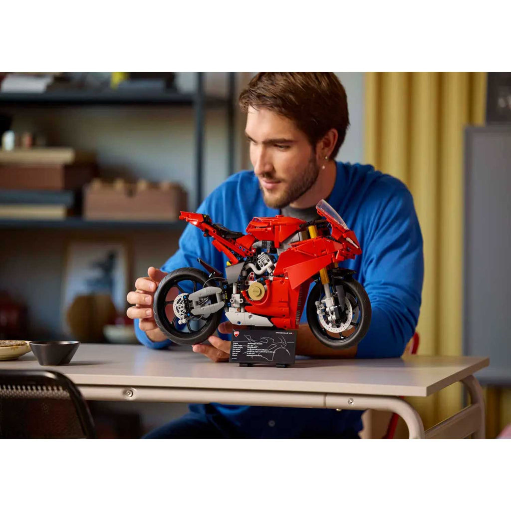 LEGO - Linea Technic: Motocicletta Ducati Panigale V4 S 42202