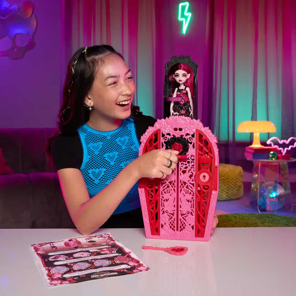 Mattel - Monster High: Segreti Da Brivido Serie 5 Draculara HYT72