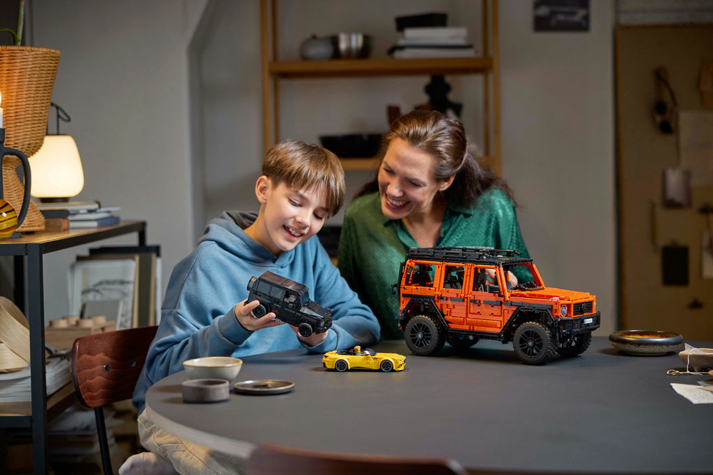 LEGO - Mercedes-Benz G 500 Professional Line 42177