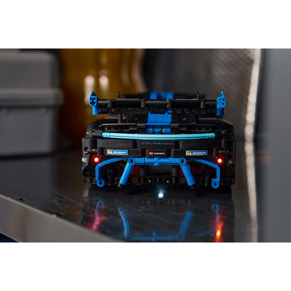 LEGO - Auto da corsa Porsche GT4 e-Performance 42176