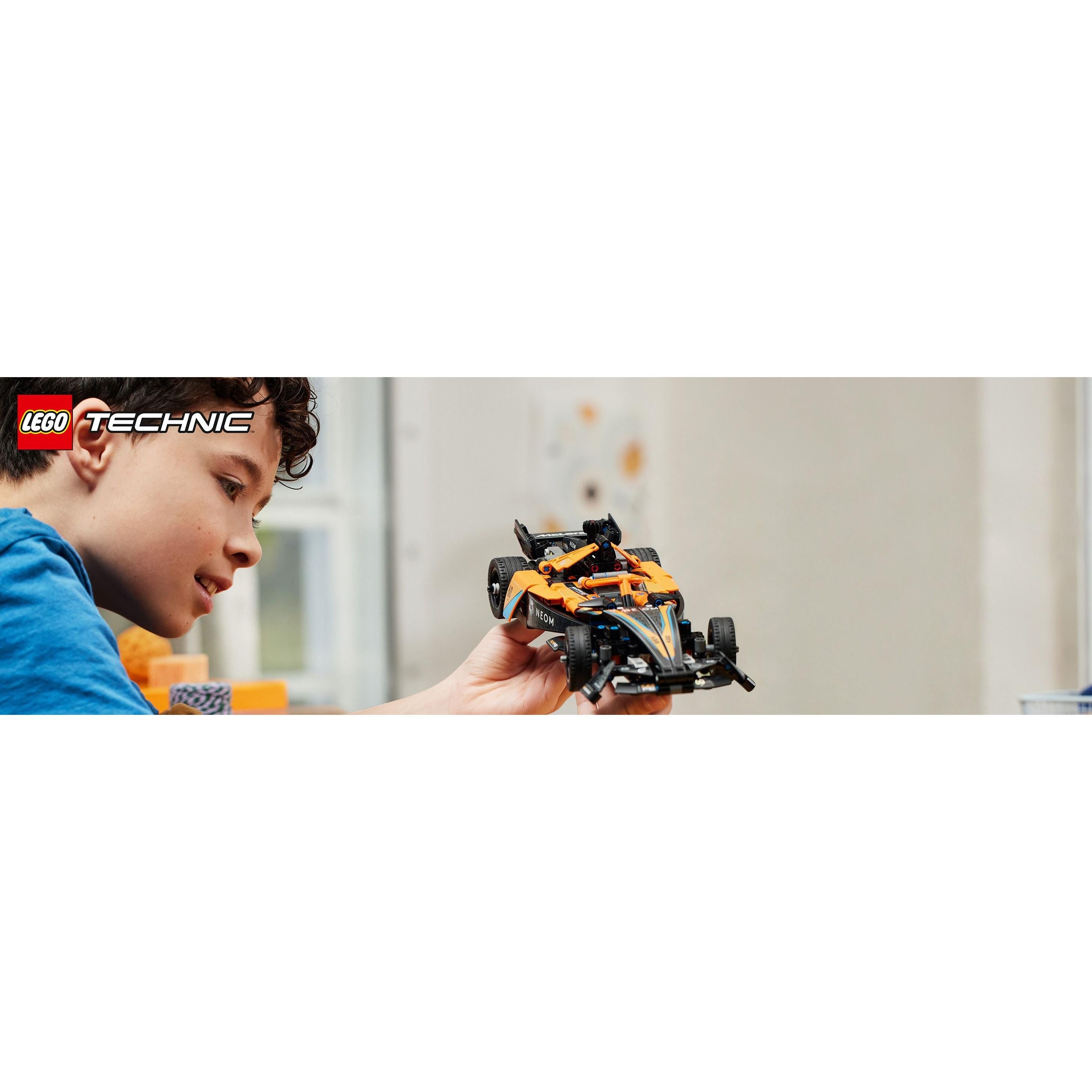 LEGO - NEOM McLaren Formula E Race Car 42169